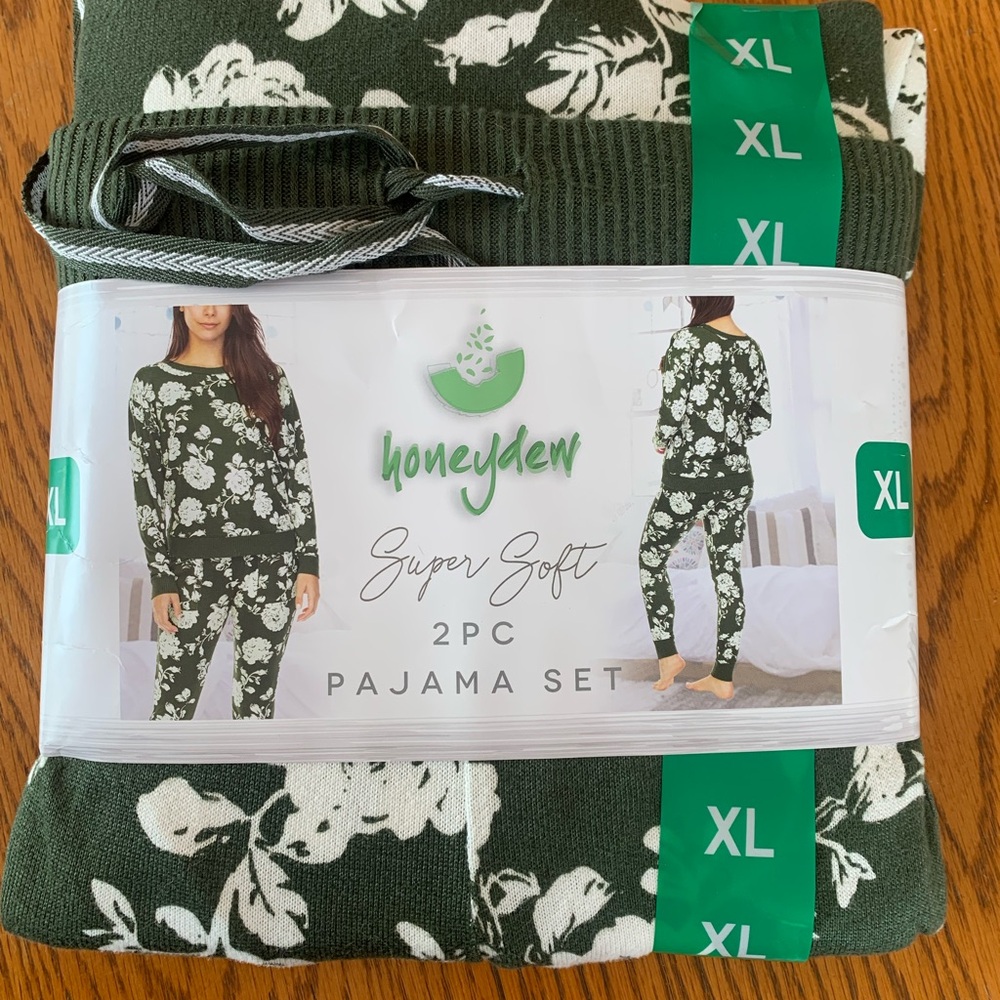 Honeydew Intimates Kids Green Pajama Set